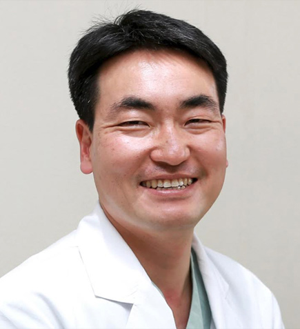 Dr. Hak Kim